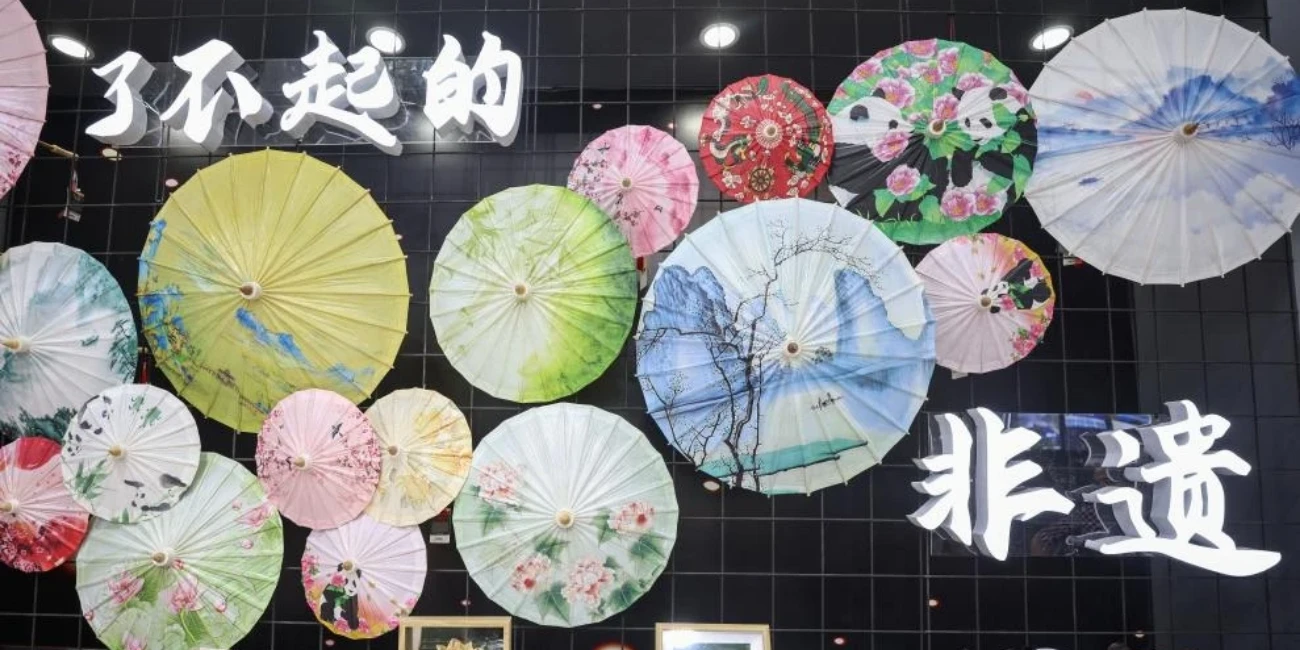 Why Chinese Cultural and Creative Products Are Becoming Popular Worldwide 为什么中国文化创意产品在全球范围内广受欢迎